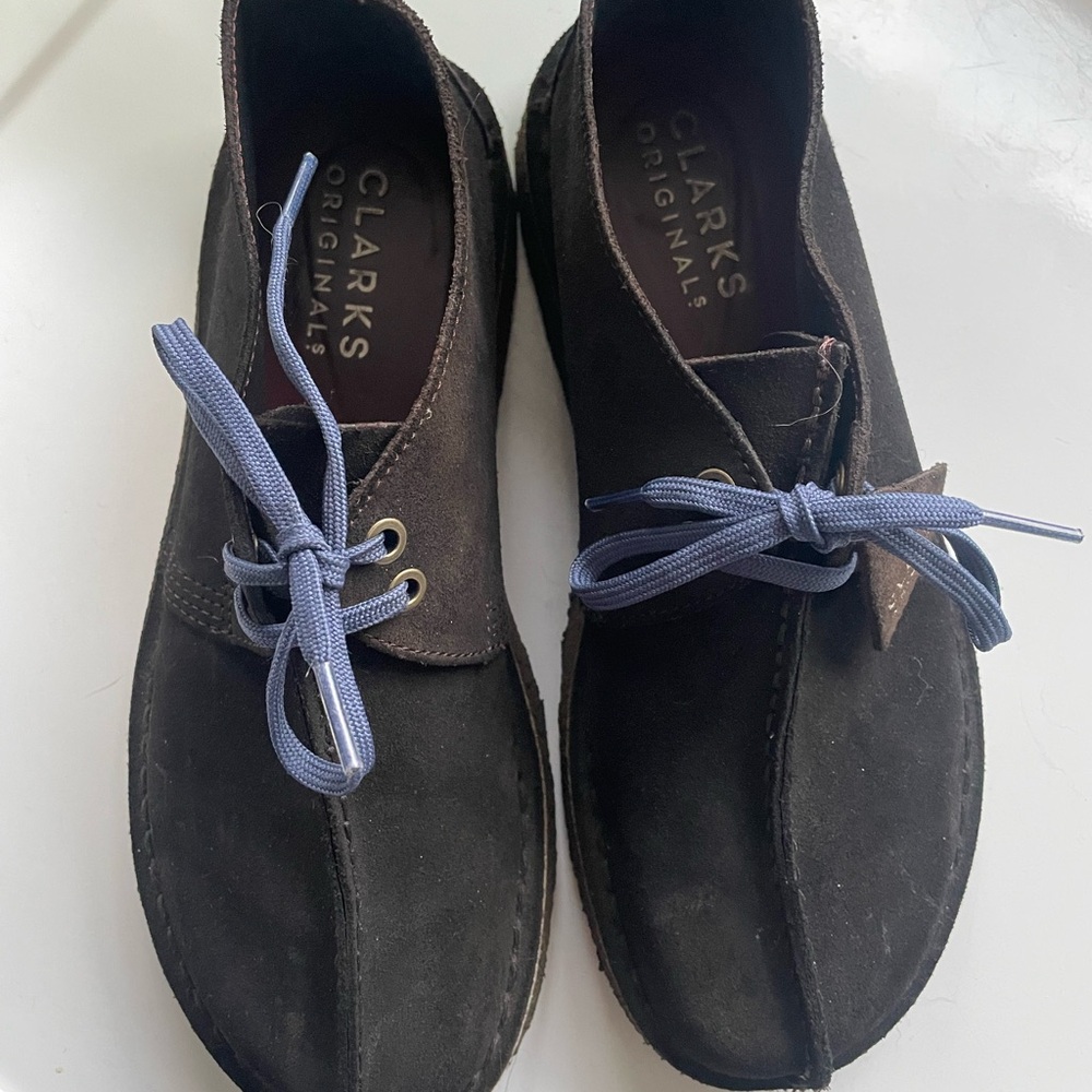 Clarks Black Chukka Boots with Navy Laces - Picture 5 of 7